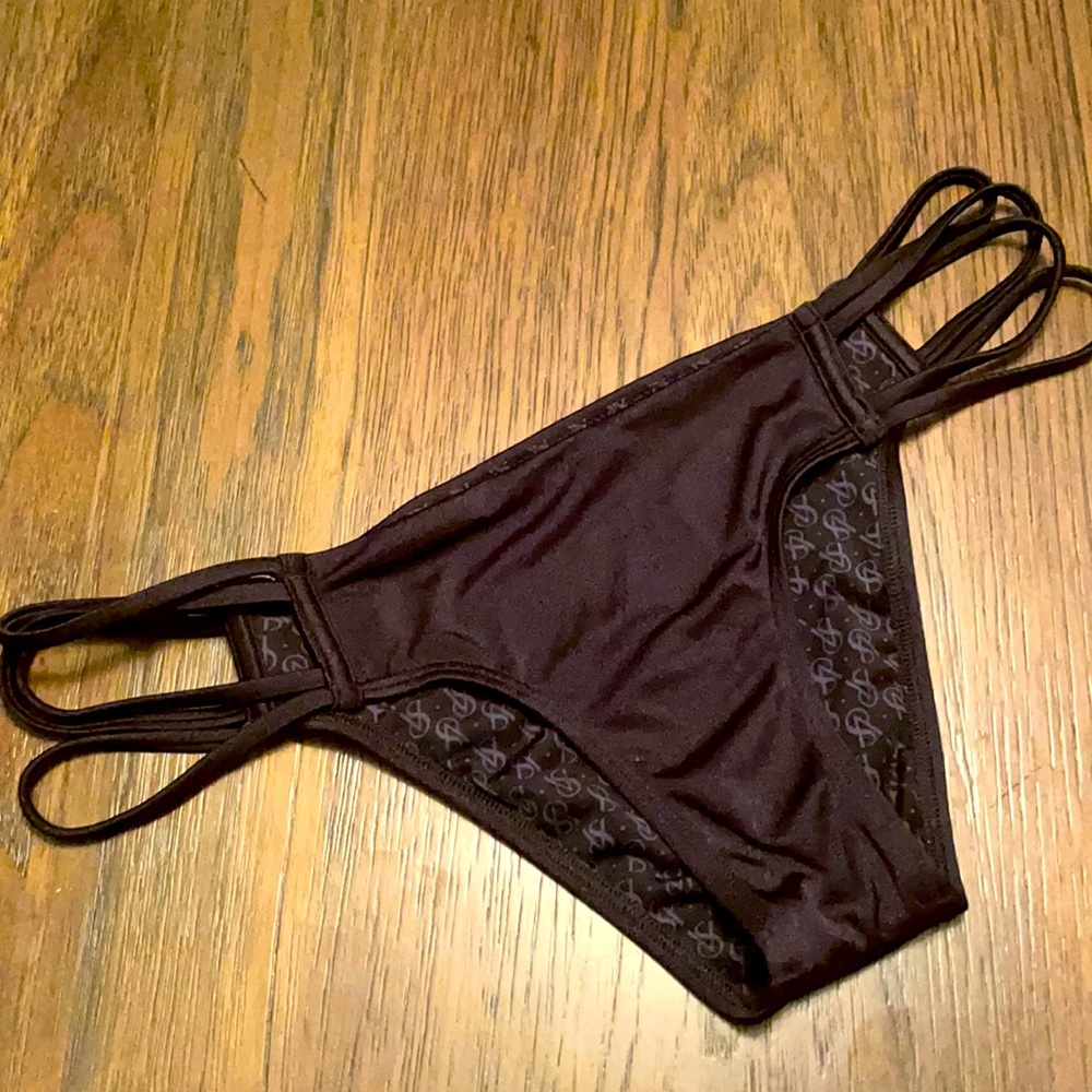 VS BLACK BIKINI BOTTOM